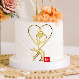 Festliga leveranser konst dam bröllopstårta topper akryl guld kärlek födelsedag för festdekorationer