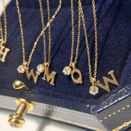 22090112 Smyckeshalsband för kvinnor 0.05CT RUND diamant 26 bokstäver hängande chocker 40/45cm au750 gult guld