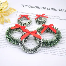 Weihnachtsdekorationen Schöne Mini-Kranz-DIY-Dekorationen mit Weihnachtskugeln für die Tür zum Jahr Navidad 220914