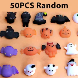 Weihnachtsbedarf 5/50PCS Neue Mini Squishy s Mochi Squishies Halloween Kawaii Tiermuster Stressabbau Squeeze Spielzeug für Kinder Geburtstagsgeschenke 0914