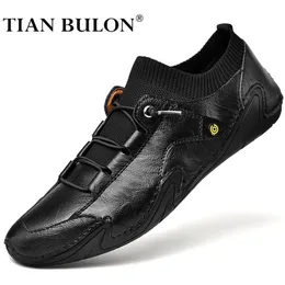 Elbise ayakkabıları erkekler rahat deri el yapımı spor ayakkabılar nefes alabilen sürüş tasarımcısının moda mokasenleri zapatos hombre 220915