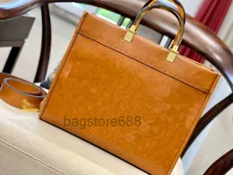 luxury bag 2022 Shoulder Clutch Fashion Trend Designer Tote Shopping Bag Cool Crossbody Shoulder Handbags Practical Large Capacity Womens Co