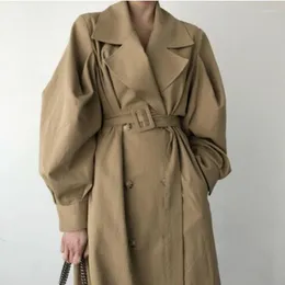Женские траншеи Coats 2022 Fashion Puff-рукав Негабаритный весенний пальто с ремнями женская двухбортная верхняя одежда