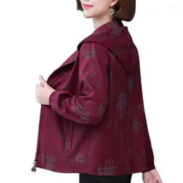 Jackets femininas Jaqueta idosa de meia-idade feminina zíper casual fino da primavera sutumn coweswear moda moda tops estampados soltos 5xl