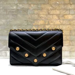 2022デザイナーバッグ5Aデザイナー新しいスタイルの女性バッグはシープスキンリベットヘリンボーンを輸入