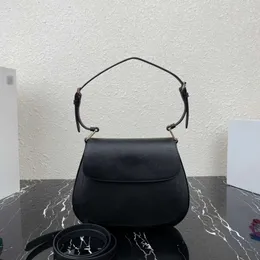 Bolsos de diseñador de calidad Bolso de un solo hombro Bolsas de axila de cuero de grano cruzado Bolsas de hombros individuales Hebilla magnética portátil de cuero ajustable