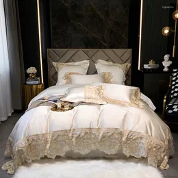 Set di biancheria da letto Champagne di lusso Raso di alta precisione in cotone egiziano Princess Set Copripiumino in pizzo Lenzuolo federe 4/7 pezzi