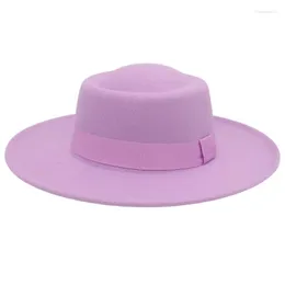 Beralar İngiliz tarzı Fedoras Panama Geniş Brim Caz Şapkaları Yün Bowler Top Fedora Kare Şerit Klasik Dekoratif Kadın Şapkası