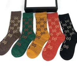 المصمم الجوارب الجوارب للرجال والنساء SocksFive Pair العلامات التجارية من القطن الشتوي الشتوي الفاخر المتماسك مع الصناديق