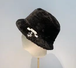 Big Brand Designer Bucket Hat New Winter Korean Style Trendy Fashionable Warm Bucket Hat Furry Internet Celebrity Winter Hatts