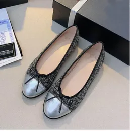 2024 luksusowe buty designerskie Top Fashion Denim Sapatos Espadrilles Straw Fisherman Flat Heels Bute Lazy Zapatos Muje Casual Cartoon Channel C-C35-42