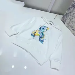 Luksusowy projektant Dzieci Streetwear Bluzy Chłopcy Dziewczęta Unisex Bluzy Moda Nadruk alfabetu Sweter z nadrukiem Niemowlę Dzieci Odzież codzienna topy czarny biały wysoki