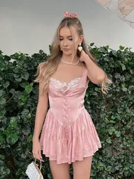 Vestidos casuais inspirados no Boho VESTIDO MACACO DE CETIM ROSA mulheres botões fora do ombro babado 2022 festa de verão vintage mulheres