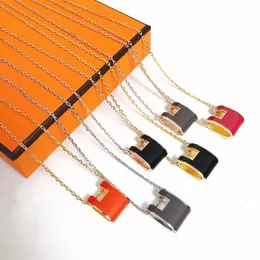 Designer -Anhänger Halsketten Brief Liebe Halskette Luxusschmuckketten für Mann Frau Anhänger Link Kette Hochqualität mit Box210z