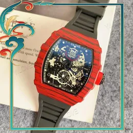 최고 럭셔리 남성 디자이너 브랜드 시계 43mm 스켈레톤 다이얼 쿼츠 운동 패션 실리콘 밴드 시계 멀티 컬러 군용 아날로그 몬터 가장 인기있는 손목 시계