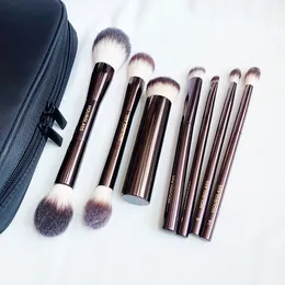 Hourglass Makeup Borstes Set Vegan Travel Set med en påse mjukt syntetiskt hårmetallhandtag Deluxe Cosmetics Brush Kit