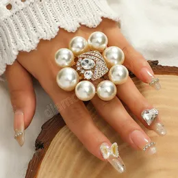Anello di cristallo di perle di lusso per le donne Anelli aperti di zirconi nuziali da sposa Festa di temperamento Gioielli coreani Regalo di San Valentino