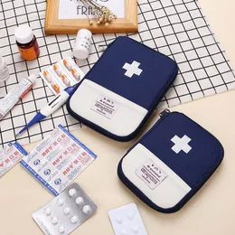 Acess￳rios para viagens Fun￧￣o port￡til Fun￧￣o de primeiros socorros Kit de emerg￪ncia Medicamento de algod￣o Caixa Medicina Bolsa Caixa de capa Splitters Caixa