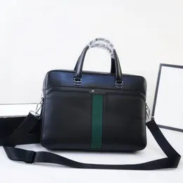 bolsas de designers de luxo maletas masculinas pacote de negócios bolsa para laptop Letras design de metal bolsa de couro bolsa de mensageiro capacidade bolsas de ombro Versátil bom bom