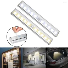 Nattljus PIR Motion Sensor Led Cabinet Light Bar 10LEDS Portable Wall Lamp Strip för skåp Köksgarderob D40