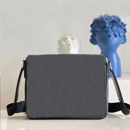 2022 New Designer shoulder bag men district messenger bag flowers canvas briefcase fashion Outdoor leisure handbag luxury crossbody pocket M45266 M42711