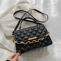 HBP Çanta Kadın Minimalist Sensör Kabuğu Küçük Kare Beyaz Khaki ve Kırmızı Çantalar Akrilik Crossbody Omuz Çantası A3