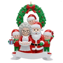 Flores decorativas 2022 Resina de decoração de árvore de natal Pingente de boneco de neve para família Merry ornament Home pendurado pendentes Presentes