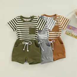 Roupas conjuntos de roupas de verão Casual Casual Roupas de meninos definidos com manga curta Pocket Stripes T-shirt com shorts de cintura elástica 2pcs Roupfits Kids