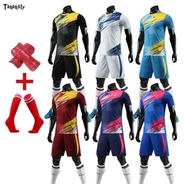 Fitnessstudio-Bekleidung, Fußball-Trikot-Set mit Socken, Schienbeinschoner, individuell gestaltet, für Erwachsene und Kinder, Fußball-Set, Uniformen, Futbol-Trainingshemden, kurzer Anzug 220919