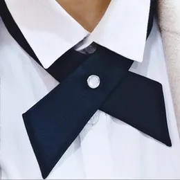 Zapasy imprezowe Regulowane Krzyż Towię Thai School Mundur Bowknot Neck Ties JK Schoolgirl Cosplay Shirt Akcesoria Cravat Bowtie