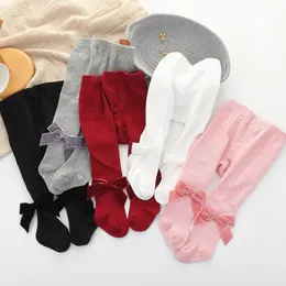 Strumpor flickor som strumpar vår tätt för småbarn baby ihåliga spädbarn ribbade tights baby strumpbyxor för flicka benen benstrumpbyxor 220919