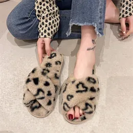 Sapatos de inverno de chinelos para mulher de moda de pele quente e feminina aberta do dedo do pé