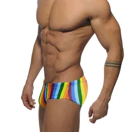 Maillots de bain pour hommes Nouveau Rainbow Stripes Hommes Maillots de bain avec coussinets push-up taille basse sexy bikini européen américain mode plage surf sport 2022 J220913