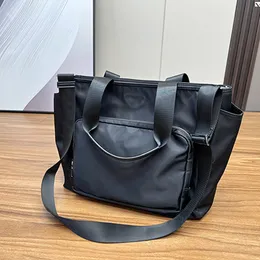 Большая емкость P Home Нейлоновая сумка для женского кошелька Новая модная портфель на плечо.