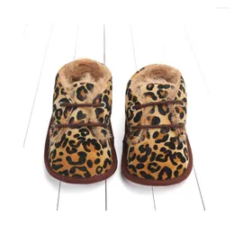 First Walkers 2022 Winter Infants Baby Crib Shoes Plush Sneaker Walking Soft-Soled Non-Slip Leopard Patchwork Boots Hight