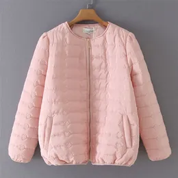 Femmes Plus Taille Manteaux d'extérieur d'hiver pour les femmes manches bouffantes broderie fermeture éclair courte Parka mode femme vers le bas veste en coton 220922