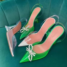 Amina Muaddi Heel High Highqually Sandals Bow Knot Shoes 최고 고급 Crystal Crystal Diamond 장식 PVC 디자이너 Green Pink Orange Wedding Fashion Party Sh