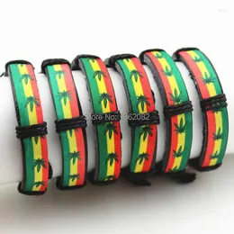 Braccialetti con ciondoli 12 pezzi intrecciati a mano moda rosso giallo verde fortunato foglia design braccialetto surfista in pelle regalo MB93