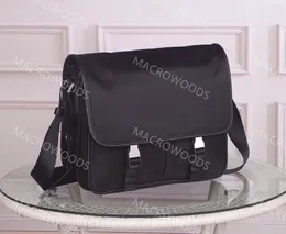 designer man messenger bags waterproof canvas shouder bag luxury briefcase Classic cross body unisex handbags silver hardware cell phone bags lady purse 0768