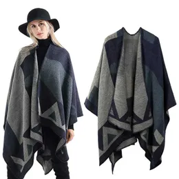 Halsdukar 2022 Ny mode vinter varma shl wraps cape kvinnor faller stickad ull pläd ponchos filt tröja fleece scarf coat y2209