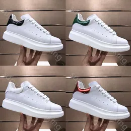 kutu boyutu 35-46 ile 2023 Tasarımcı Ayakkabı Erkekler Kadınlar Moda Platformu Günlük Ayakkabılar Beyaz Siyah Lüks kadife süet Sneakers Chaussures