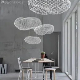 Lâmpadas pendentes Nórdicas Spotlight Led Children Room Luzes de nuvens para o quarto Decoração de ferro pendurada luminárias