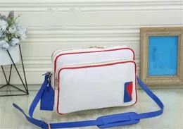 Tasarımcı çanta OUTDOOR TRIO postacı çantası DAYTON erkekler crossbody Omuz çantaları erkek PU Monogramlar rahat spor cüzdan çanta kılıf sırt çantası Satchels