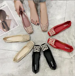 2022 Classic Shallow Square Toe Flats Casual Shoes Women Metal letters Slip comfort Black For Lady flat shoes 833