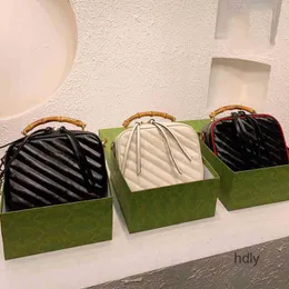 Torby wieczorowe Vintage Square Torby na aparaty damskie Bambusowa rączka Torebka na ramię Skórzane markowe torebki damskie Crossbody