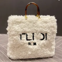 Totes Plush Hairy Bag Luxury Designer Brand Bags High Quality Fashion Shoulder Handbag Crossbody Women Letter Purse Phone Wallet Metallic