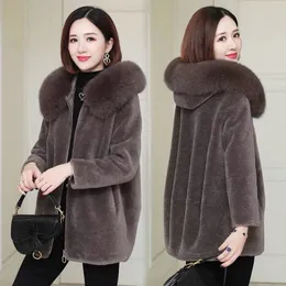 Women s Fur Faux Women Autumn Winter Real Coat Female Natural Hooded Sherpa Shearling Jacket Ladies Warm Wool Outwear Hiver B719 220926