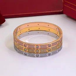 Fashion Tennis Eternal Love Bracciale Designer Gioielli per uomo Donna Full Diamond Oro 18 carati Bracciale argento Regali Womens Luxury Love Bracciali