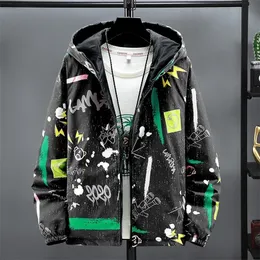 Kurtki męskie Spring Clothing Windbreaker Mężczyzna męski płaszcz bombowca i jesień koreański kamuflaż 220927