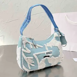 Prad Bags Luxus-Designer-Taschen Zhouzhoubao123 Tote o Damen Designer-Geldbörse Mode Hobo-Tasche Hohe Kapazität Einkaufen Umhängetasche Handtasche